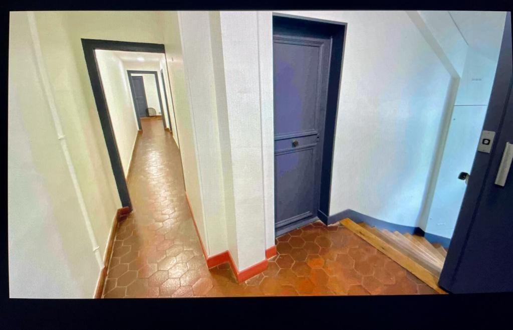 Cute One Bedroom In Le Marais Париж Экстерьер фото